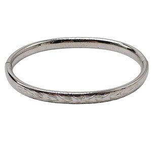 Uncas Sterling Silver Hinged Bangle Bracelet With Floral Engraving 7"